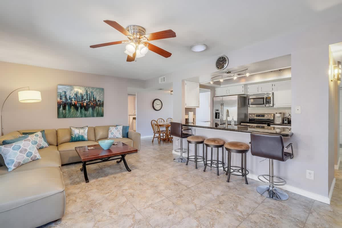 Living Area/ Kitchen