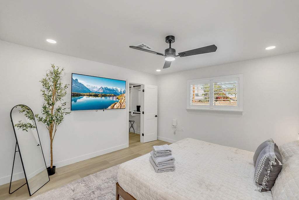 Master Bedroom - King