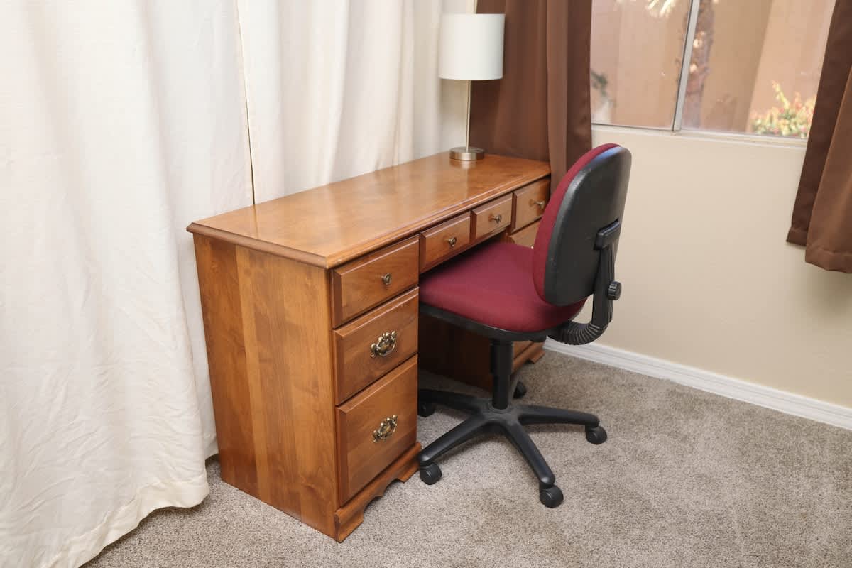 Work Desk