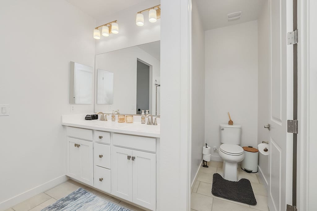 Ensuite Master Bathroom