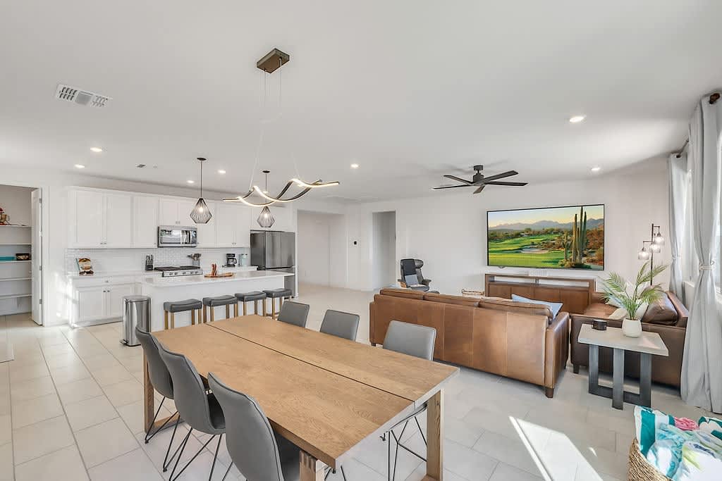 Kitchen/Dining/Living